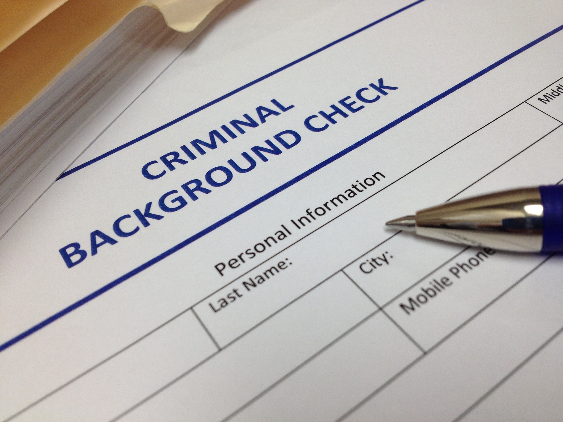 Comprehensive Criminal Employee Background Checks vs. Database-Driven Background Checks